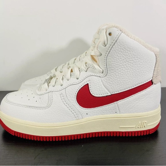 Women’s Nike Air Force‎ 1 High Retro Sculpt Summit Sneaker - Picture 1 of 5